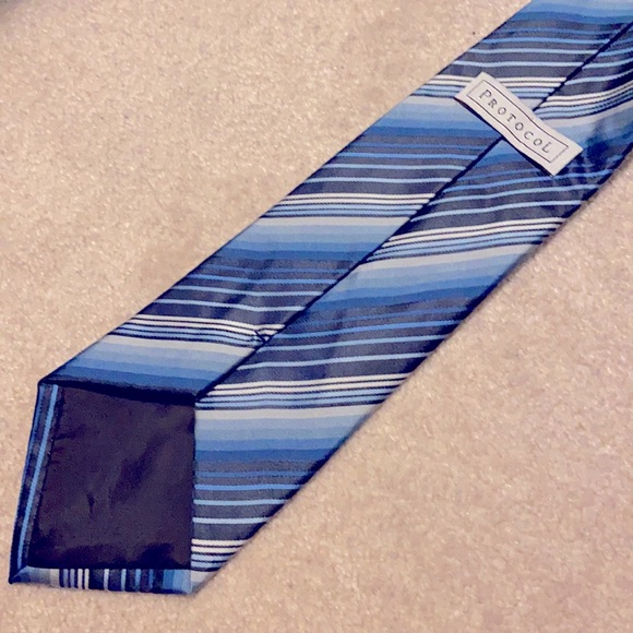 Protocol blue tie - Picture 2 of 4